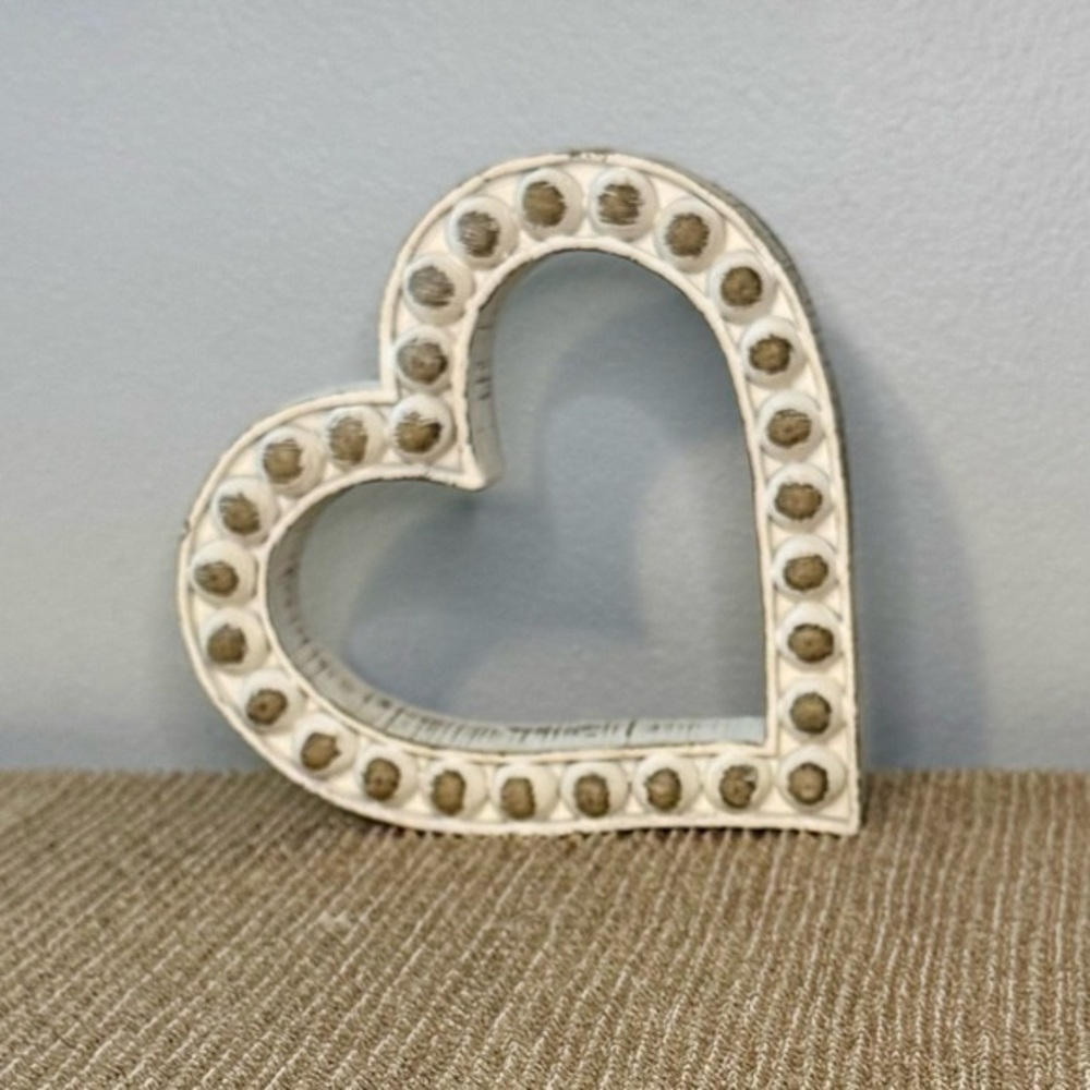🌸Hobby Lobby White and Brown Heart Accent🤎